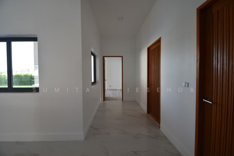 Brand New Luxury Pool Villa | Hua Hin Soi 112 Price Reduced by 1 Million Baht – Now Only 9.99 Milli, Prachuap Khiri Khan, Thap Tai, Hua Hin, Prachuap Khiri Khan, 4 Bedrooms, 269 sqm, Single Detached House For Sale, by Sumita Vriesenga, 500410400 - DDproperty.com