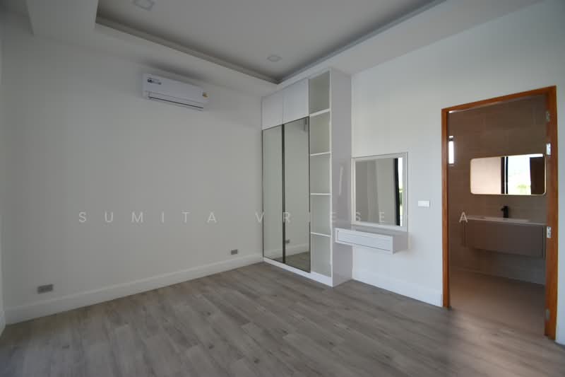พูลวิลล่าสุดหรูสร้างใหม่ | หัวหิน ซอย 112 ลดราคาพิเศษ 1 ล้านบาท เหลือเพียง 9.99 ล้านบาท, ประจวบคีรีขันธ์, ทับใต้, หัวหิน, ประจวบคีรีขันธ์, 269 ตร.ม., บ้านเดี่ยว ขาย, โดย Sumita Vriesenga, 500410400 - DDproperty.com