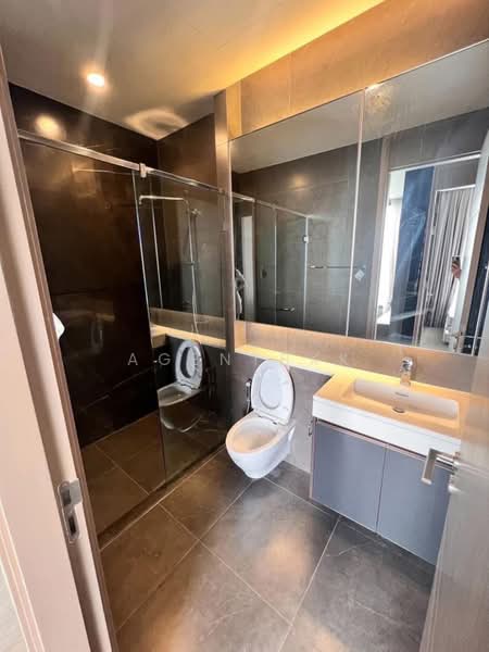 The Esse at Singha Complex, Bangkok, 1788 New Petchaburi Rd, Khlongtoei Nua, Watthana, Bangkok, 2 Bedrooms, 71 sqm, Condo For Rent, by Agentbkk, 500410441 - DDproperty.com