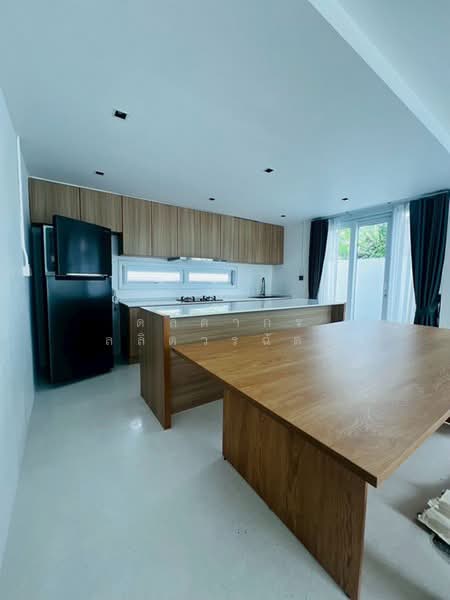 Maroon Ratchada 32, Bangkok, Chan Kasem, Chatuchak, Bangkok, 3 Bedrooms, 180 sqm, Condo For Sale, by ดลดากร ลลิตวรฉัตร, 500410453 - DDproperty.com