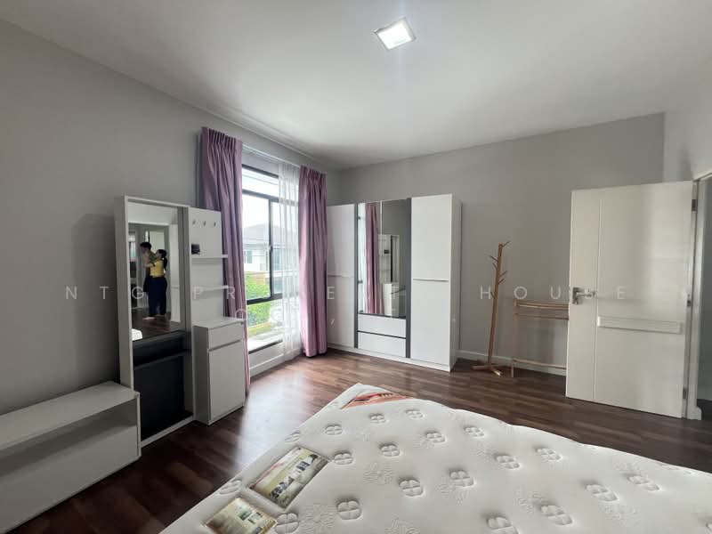 Mantana Lake Watcharapol, Bangkok, Sukhaphiban 5 Road, O-Ngoen, Sai Mai, Bangkok, 3 Bedrooms, 165 sqm, Single Detached House For Rent, by NTG Property House Co.,Ltd., 500410465 - DDproperty.com