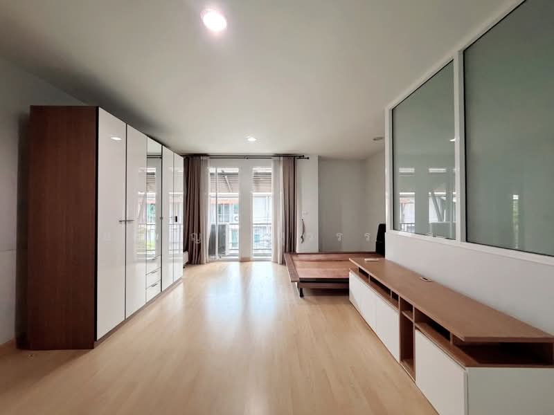 Areeya Daily Kaset-Nawamintr, Bangkok, Ladplakhao Road, Chorake Bua, Lat Phrao, Bangkok, 3 Bedrooms, 170 sqm, Townhouse For Sale, by Ashiraya Suwannin, 500410482 - DDproperty.com