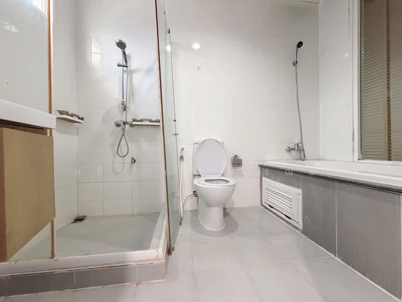 Areeya Daily Kaset-Nawamintr, Bangkok, Ladplakhao Road, Chorake Bua, Lat Phrao, Bangkok, 3 Bedrooms, 170 sqm, Townhouse For Sale, by Ashiraya Suwannin, 500410482 - DDproperty.com