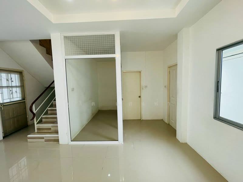 ขายทาวน์โฮม ม.เดอะพลัส ไร่กล้วย ศรีราชา, Chon Buri (Pattaya), Surasak, Si Racha, Chon Buri (Pattaya), 3 Bedrooms, 65 sqm, Townhouse For Sale, by Dusit Saengfa, 500410491 - DDproperty.com