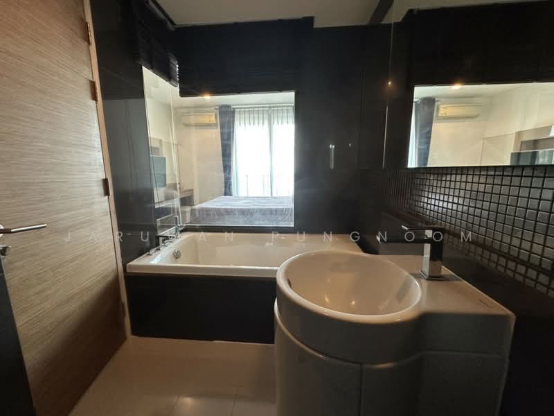 Rhythm Sukhumvit 50, Bangkok, 8 Sukhumvit 50, Sukhumvit Road, Phra Kanong, Khlong Toei, Bangkok, 1 Bedroom, 45 sqm, Condo For Rent, by Jaruwan Pungnoom, 500410506 - DDproperty.com