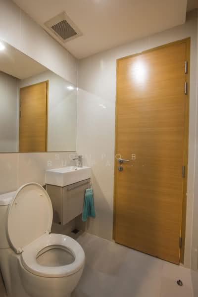 Rhythm Ratchada-Huaikwang, Bangkok, 218 Ratchadaphisek Road, Huai Khwang, Bangkok, 1 Bedroom, 46 sqm, Condo For Rent, by Sompob Buaparungsri, 500410513 - DDproperty.com