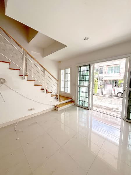 บ้านกลางเมือง ลาดพร้าว-เสนา 2, Bangkok, ลาดพร้าว-วังหิน, Lat Phrao, Lat Phrao, Bangkok, 3 Bedrooms, 157 sqm, Townhouse For Sale, by วรินทร กูลจีรัง, 500410553 - DDproperty.com