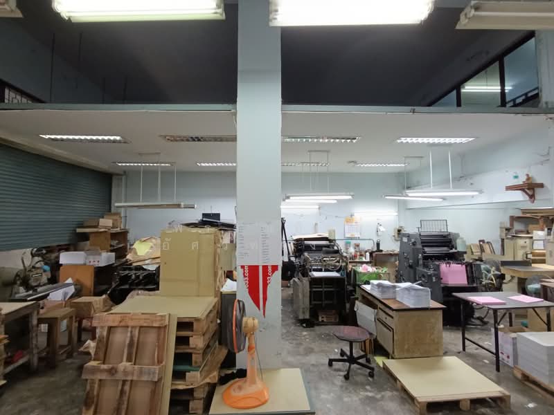 ขายด่วน ทาวน์โฮม 4.5 ชั้น 50ตรว ถ.ศรีนครินทร์40 ใกล้ซีคอน, Bangkok, Nong Bon, Prawet, Bangkok, , 400 sqm, Shophouse For Sale, by พรรณทิพย์ อัศวทองกุล, 500410580 - DDproperty.com