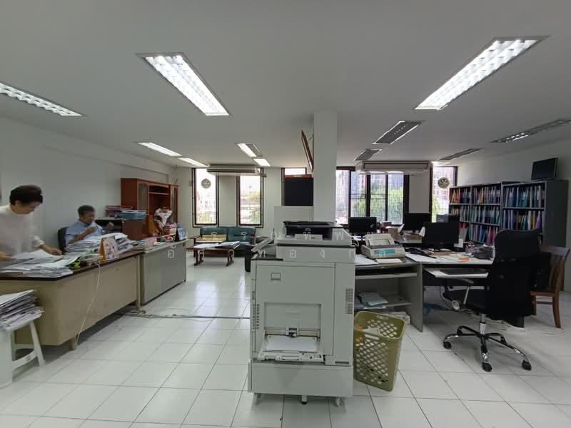 ขายด่วน ทาวน์โฮม 4.5 ชั้น 50ตรว ถ.ศรีนครินทร์40 ใกล้ซีคอน, กรุงเทพ, หนองบอน, ประเวศ, กรุงเทพ, 400 ตร.ม., ตึกแถว-อาคารพาณิชย์ ขาย, โดย พรรณทิพย์ อัศวทองกุล, 500410580 - DDproperty.com