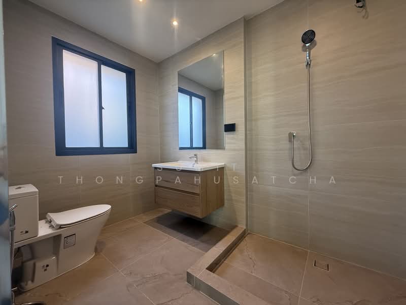 Laddarom Pinklao-Kanchanapisek, Nonthaburi, Kanchanaphisek Road, Bang Muang, Bang Yai, Nonthaburi, 4 Bedrooms, 360 sqm, Single Detached House For Sale, by Sumit Thongpahusatcha, 500410617 - DDproperty.com