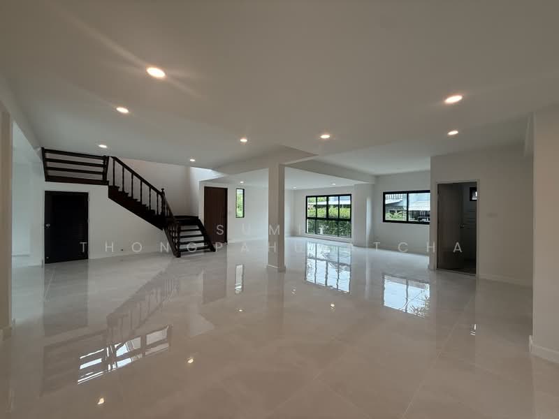 Chuan Chuen Park Ville, Bangkok, Soi Kanchanaphisek 15, Sala Thammasop, Thawi Watthana, Bangkok, 5 Bedrooms, 428 sqm, Single Detached House For Sale, by Sumit Thongpahusatcha, 500410622 - DDproperty.com