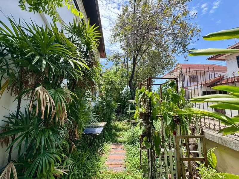 ขาย บ้านเดี่ยว หลังมุม หมู่บ้าน แฮปปี้เพลส 2 ฉลองกรุง-ลาดกระบัง, กรุงเทพ, ลำปลาทิว, ลาดกระบัง, กรุงเทพ, 150 ตร.ม., บ้านเดี่ยว ขาย, โดย กรณวัสส์ กัณฑวัสส์วงส์, 500410631 - DDproperty.com