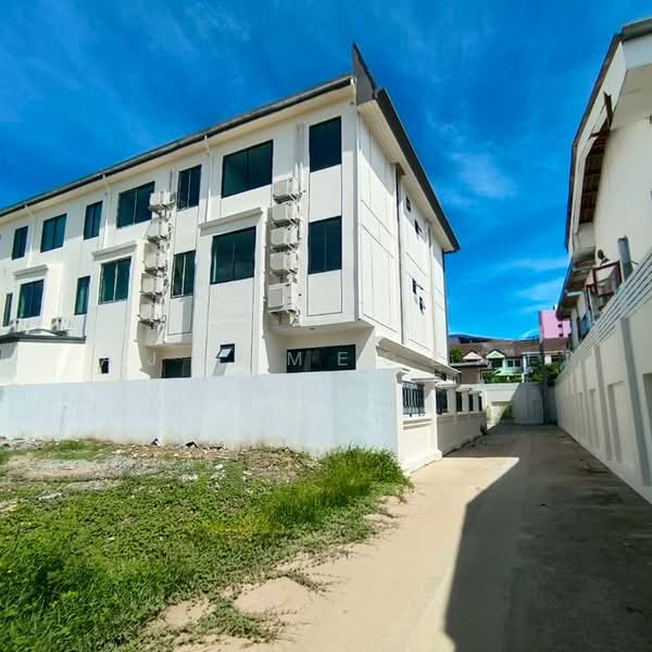 St.Moritzt Bangsue, Bangkok, Bang Sue, Bangkok, 4 Bedrooms, 230 sqm, Single Detached House For Sale, by AJHOMECENTER-คุณหนึ่ง, 500410632 - DDproperty.com
