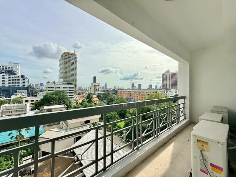 Royal Castle Sukhumvit, Bangkok, 30 Soi Sukhumvit 39, Khlongtoei Nua, Watthana, Bangkok, 3 Bedrooms, 140 sqm, Condo For Rent, by Bangkok Residential, 500410650 - DDproperty.com
