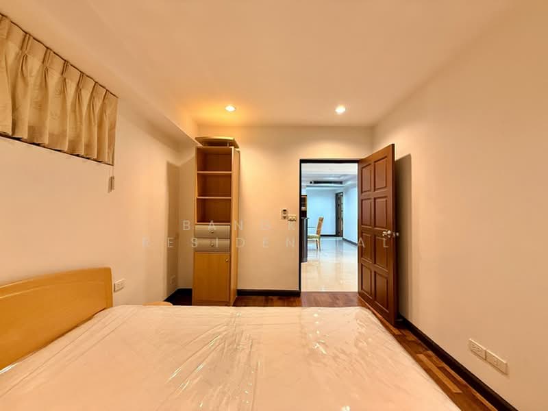 Royal Castle Sukhumvit, Bangkok, 30 Soi Sukhumvit 39, Khlongtoei Nua, Watthana, Bangkok, 3 Bedrooms, 140 sqm, Condo For Rent, by Bangkok Residential, 500410650 - DDproperty.com
