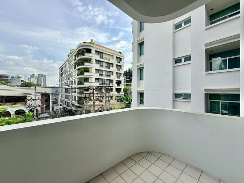 Aramvej Apartment, Bangkok, 181 Soi Sukhumvit 49/11, Khlong Tan Nua, Watthana, Bangkok, 4 Bedrooms, 260 sqm, Apartment For Rent, by Bangkok Residential, 500410659 - DDproperty.com