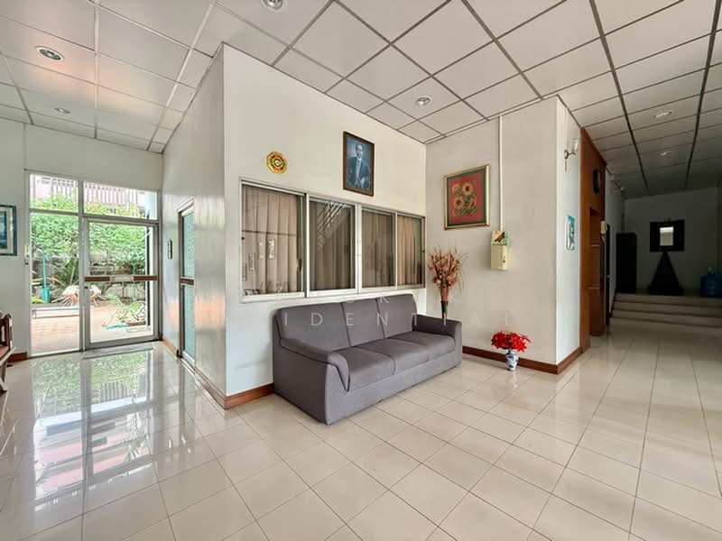 Aramvej Apartment, Bangkok, 181 Soi Sukhumvit 49/11, Khlong Tan Nua, Watthana, Bangkok, 4 Bedrooms, 260 sqm, Apartment For Rent, by Bangkok Residential, 500410659 - DDproperty.com