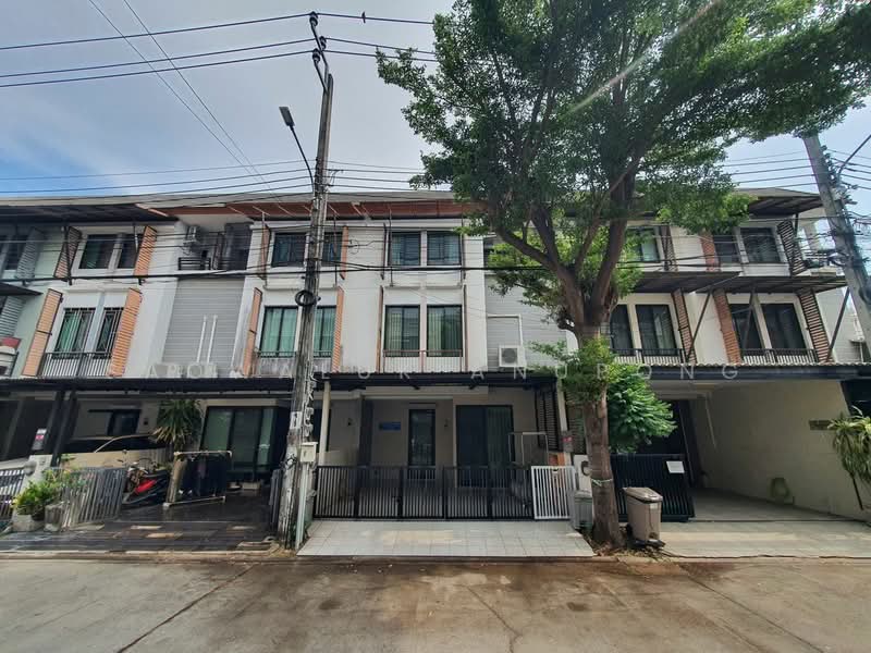 Areeya Mova Kaset-Nawamintr, Bangkok, Soi Moobaan Areeya Mowa, Chorake Bua, Lat Phrao, Bangkok, 3 Bedrooms, 170 sqm, Townhouse For Sale, by Saowaluk Anupong, 500410660 - DDproperty.com
