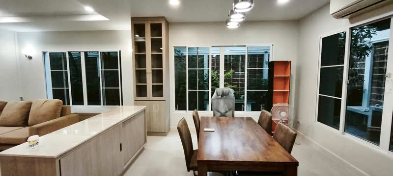 Baan Klang Krung The Nice Ratchavipha, Bangkok, 2 Kamphaeng Phet Road, Lat Yao, Chatuchak, Bangkok, 3 Bedrooms, 310 sqm, Single Detached House For Rent, by Khun Jane, 500410662 - DDproperty.com
