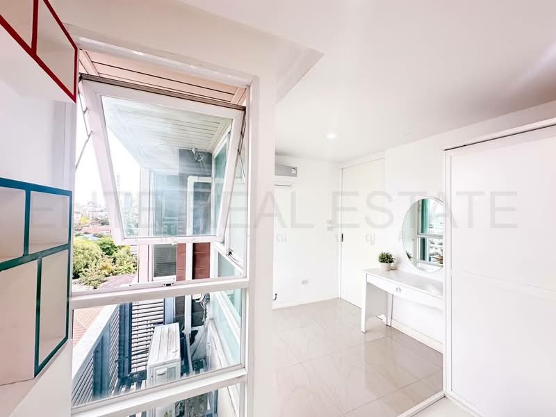 Dcondo Ratchada 19, Bangkok, Soi Ratchadaphisek 19, Din Daeng, Bangkok, 2 Bedrooms, 45 sqm, Condo For Rent, by Ulaiwan Boonsiri, 500410682 - DDproperty.com