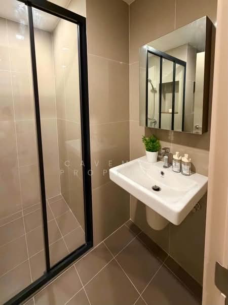 The Base Phetchaburi-Thonglor, Bangkok, Phetchaburi Rd, Bang Kapi, Huai Khwang, Bangkok, 1 Bedroom, 32 sqm, Condo For Rent, by Caveman Property, 500410689 - DDproperty.com