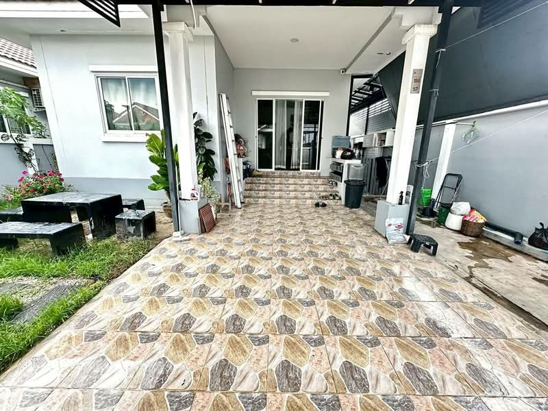 ขาย บ้านแฝด ชั้นเดียว หลังมุม หมู่บ้าน รติรัตน์ ถนนต้นเชือก-วัดมะสง, นนทบุรี, ทวีวัฒนา, ไทรน้อย, นนทบุรี, 110 ตร.ม., บ้านแฝด ขาย, โดย กรณวัสส์ กัณฑวัสส์วงส์, 500410690 - DDproperty.com