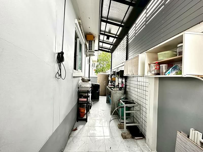 ขาย บ้านแฝด ชั้นเดียว หลังมุม หมู่บ้าน รติรัตน์ ถนนต้นเชือก-วัดมะสง, Nonthaburi, Thawi Watthana, Sai Noi, Nonthaburi, 2 Bedrooms, 110 sqm, Semi-Detached House (Twin House) For Sale, by กรณวัสส์ กัณฑวัสส์วงส์, 500410690 - DDproperty.com