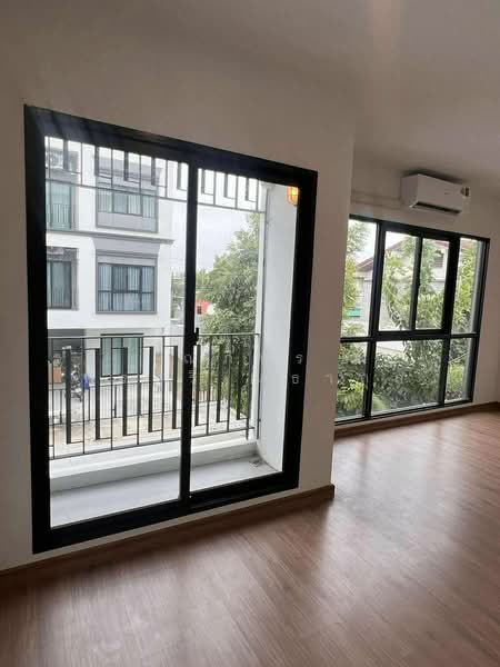 Lumpini Townplace Sukhumvit-Srinakarin, Samut Prakan, Samrong Nua, Muang Samut Prakarn, Samut Prakan, 4 Bedrooms, 116 sqm, Single Detached House For Rent, by ณภัทร พรสิริเมธากุล, 500410717 - DDproperty.com