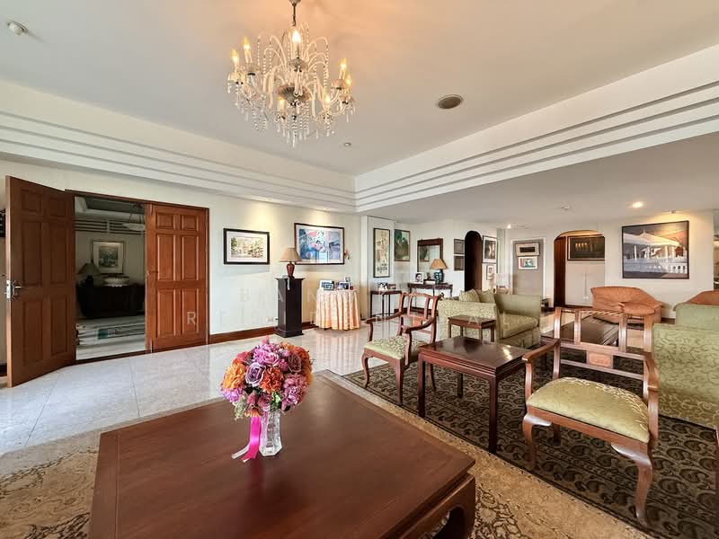 Oriental Towers, Bangkok, 25 Soi Ekkamai 12, Ekkamai Road, Khlong Tan Nua, Watthana, Bangkok, 4 Bedrooms, 475 sqm, Condo For Sale, by Bangkok Residential, 500410761 - DDproperty.com