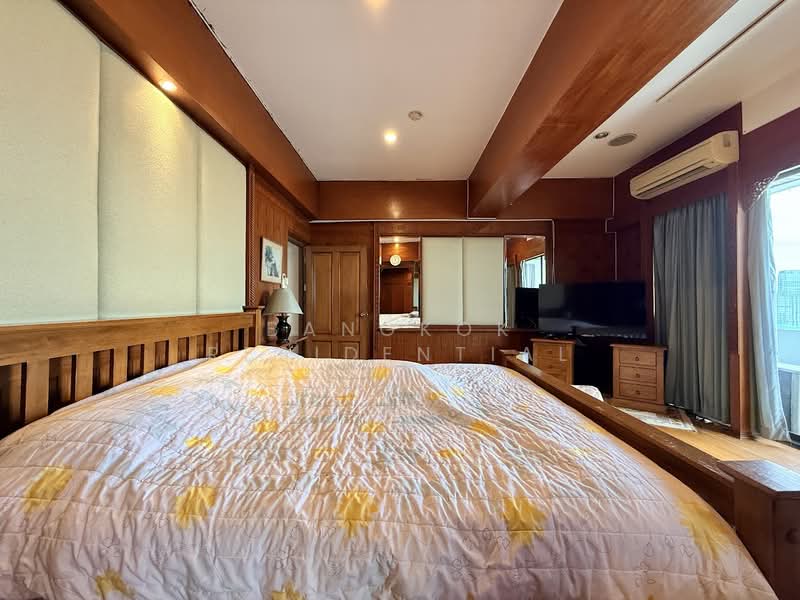 Oriental Towers, Bangkok, 25 Soi Ekkamai 12, Ekkamai Road, Khlong Tan Nua, Watthana, Bangkok, 4 Bedrooms, 475 sqm, Condo For Sale, by Bangkok Residential, 500410761 - DDproperty.com
