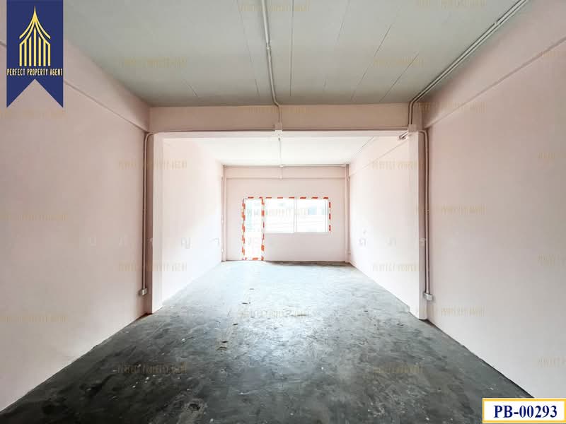 อาคารพาณิชย์ นาคนิวาส, Bangkok, Lat Phrao, Bangkok, , 200 sqm, Shophouse For Sale, by ปภัชญา ธนัตถ์ภรณ์, 500410770 - DDproperty.com
