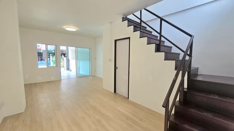 Chatpailin Ladlumkaew, Pathum Thani, Khlong Yai Road, Na-Mai, Lat Lum Kaeo, Pathum Thani, 2 Bedrooms, 64 sqm, Townhouse For Sale, by กัณต์ฤทัย โพธิ์สุวรรณ, 500410774 - DDproperty.com