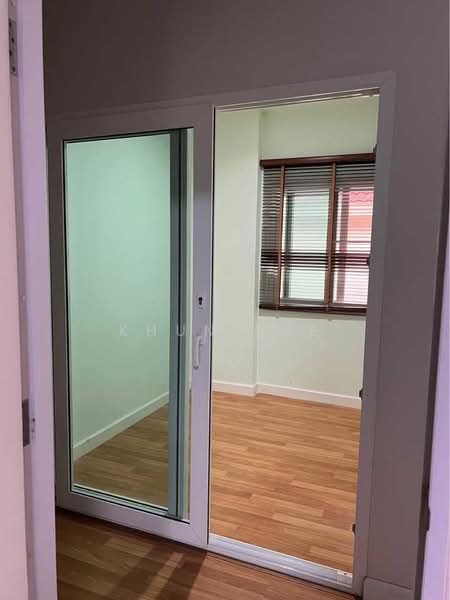 Detached house for rent Sukhumvit 71 Phrakanong Pet friendly ( SPSEVE2073 ), Bangkok, ปรีดี พนมยงค์ 14, Phra Kanong Nua, Watthana, Bangkok, 4 Bedrooms, 230 sqm, Single Detached House For Rent, by Khun Eve, 500410780 - DDproperty.com