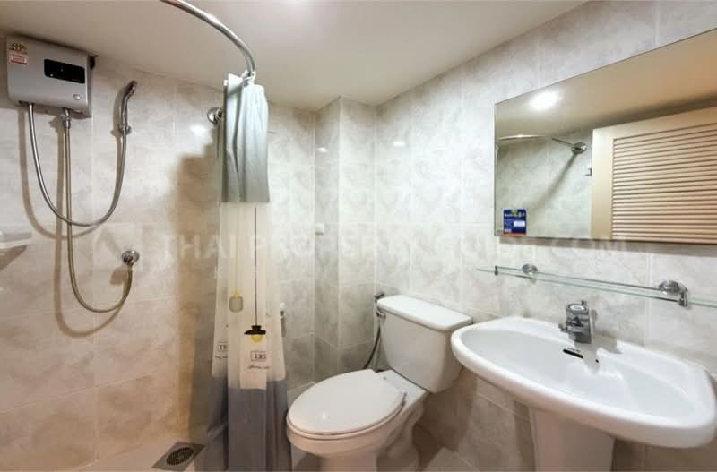 Royal Castle Sukhumvit : รอยัล คาสเซอร์ สุขุมวิท, กรุงเทพ, 30 ซอยสุขุมวิท 39, คลองเตยเหนือ, วัฒนา, กรุงเทพ, 190 ตร.ม., คอนโด ให้เช่า, โดย Khun Nita, 500410793 - DDproperty.com