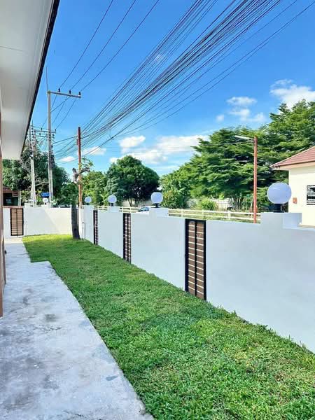 Single house for sale, Sahaphap Village 6, corner unit, newly renovated, Chon Buri (Pattaya), Bang Lamung, Bang Lamung (Pattaya), Chon Buri (Pattaya), 2 Bedrooms, 176 sqm, Single Detached House For Sale, by A House Property Co.,Ltd., 500410804 - DDproperty.com