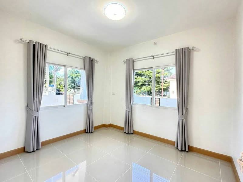 Single house for sale, Sahaphap Village 6, corner unit, newly renovated, Chon Buri (Pattaya), Bang Lamung, Bang Lamung (Pattaya), Chon Buri (Pattaya), 2 Bedrooms, 176 sqm, Single Detached House For Sale, by A House Property Co.,Ltd., 500410804 - DDproperty.com