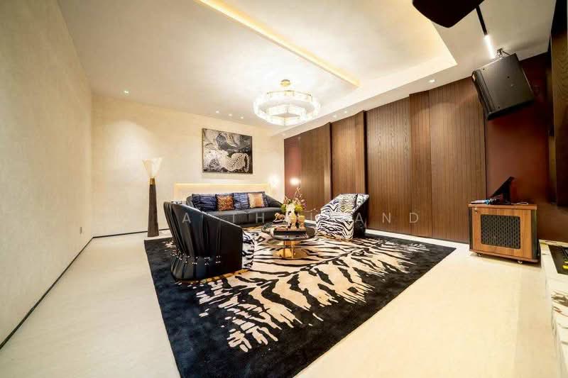 For Sale Big V – Type C Luxury Pool Villa พูลวิลล่าสุดหรู 3 ชั้น ดีไซน์ Modern Luxury, Chon Buri (Pattaya), Bang Lamung, Bang Lamung (Pattaya), Chon Buri (Pattaya), 6 Bedrooms, 1,159 sqm, Single Detached House For Sale, by ERA Thailand, 500410837 - DDproperty.com