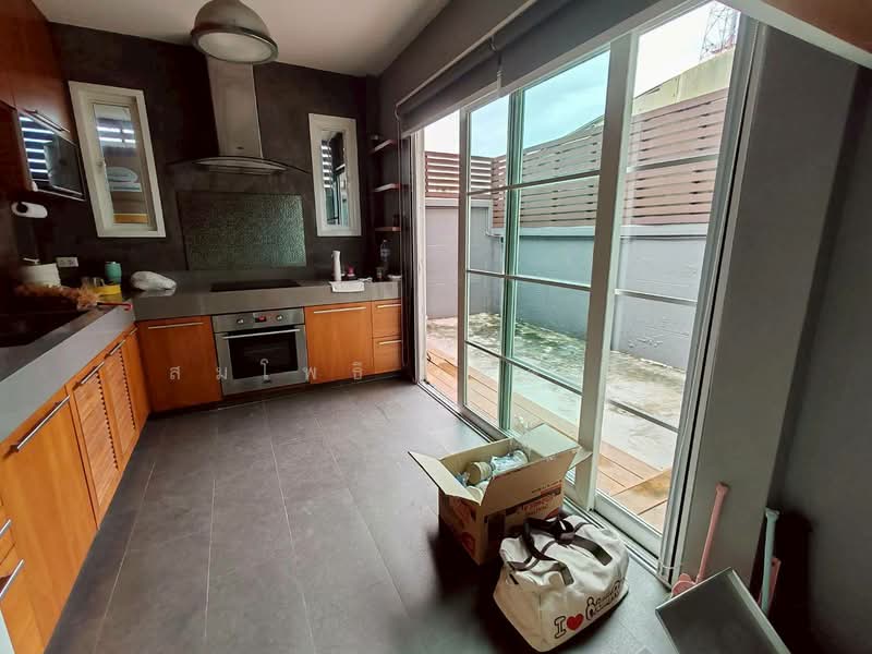 Casa City Ladprao, Bangkok, Soi Casa City Village Ladprao, Nawamin, Bueng Kum, Bangkok, 4 Bedrooms, 200 sqm, Townhouse For Sale, by สมโพธิ เทศวิรัช, 500410848 - DDproperty.com