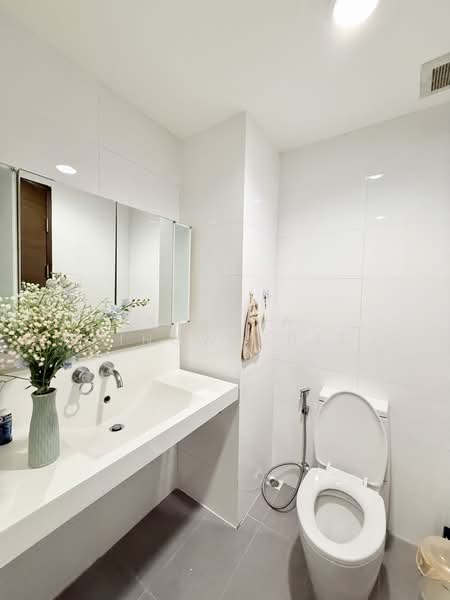 Rhythm Ratchada, Bangkok, 558 Ratchadaphisek Road, Samsen Nok, Huai Khwang, Bangkok, 1 Bedroom, 36 sqm, Condo For Sale, by Areeya Kingwichit, 500410854 - DDproperty.com