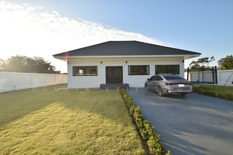 Newly Built 3-Bedroom House for Sale | Khao Tao, Hua Hin, Prachuap Khiri Khan, Nong Kae, Hua Hin, Prachuap Khiri Khan, 3 Bedrooms, 140 sqm, Single Detached House For Sale, by Sumita Vriesenga, 500410855 - DDproperty.com