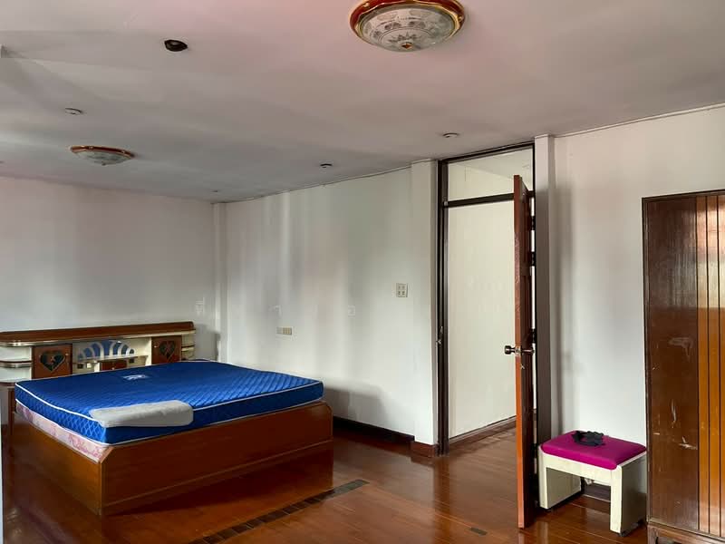 หมู่บ้านเสนานิเวศน์ 1 ซอย 119/6, Bangkok, Chorake Bua, Lat Phrao, Bangkok, 4 Bedrooms, 150 sqm, Semi-Detached House (Twin House) For Rent, by ที่ทางอสังหา 065-925-3163, 500410858 - DDproperty.com