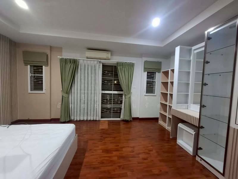 Supalai Park Ville Ramintra 23, Bangkok, Soi Ram Inthra 23, Anusaowari, Bang Khen, Bangkok, 4 Bedrooms, 200 sqm, Single Detached House For Rent, by ไอรินทร์ อัครชัยธนรักษ์, 500410862 - DDproperty.com
