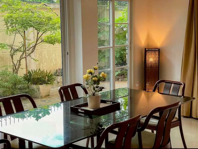 Urban Sathorn, Bangkok, Ratchaphruek Road, Bang Chak, Phasi Charoen, Bangkok, 4 Bedrooms, 300 sqm, Townhouse For Rent, by บุษบา รัตนวงษ์ชัย, 500410866 - DDproperty.com