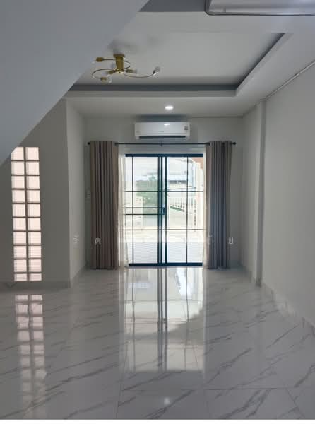 ทำเล BTS สะพานใหม่ ซ.พหลโยธิน 52 ให้เช่าทาวน์เฮ้าส์ 2 ชั้น บ้านสวย รีโนเวทใหม่ ทำเลดี พร้อมอยู่, กรุงเทพ, พหลโยธิน, คลองถนน, สายไหม, กรุงเทพ, 130 ตร.ม., ทาวน์เฮ้าส์ ให้เช่า, โดย บุษบา รัตนวงษ์ชัย, 500410891 - DDproperty.com