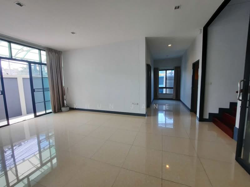 Home Office for Rent – Near MRT Sutthisan & Huai Khwang (SPSJP485), Bangkok, ซ. 20 มิถุนา, Samsen Nok, Huai Khwang, Bangkok, 4 Bedrooms, 399 sqm, Single Detached House For Rent, by Khun Jane, 500410904 - DDproperty.com
