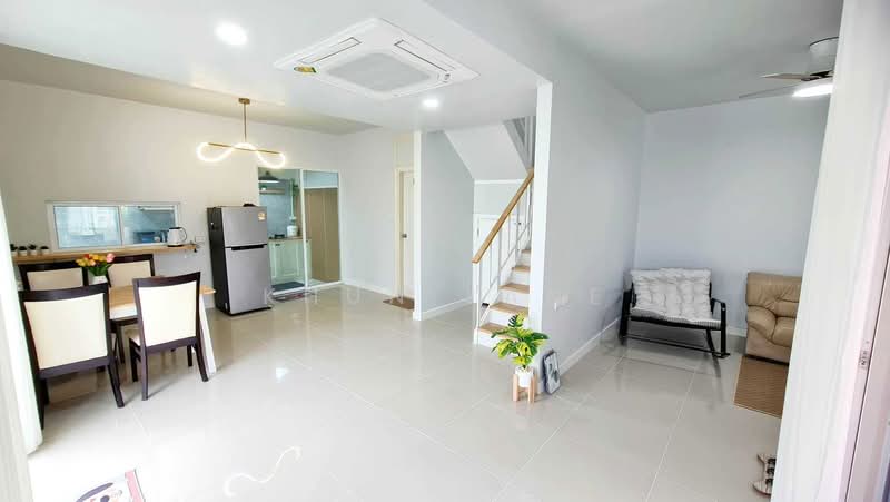 The Village Bangna KM.10 Samut Prakan : เดอะ วิลเลจ บางนา กม.10 สมุทรปราการ, สมุทรปราการ, บางพลีใหญ่, บางพลี, สมุทรปราการ, 135 ตร.ม., บ้านเดี่ยว ให้เช่า, โดย Khun Jane, 500410920 - DDproperty.com
