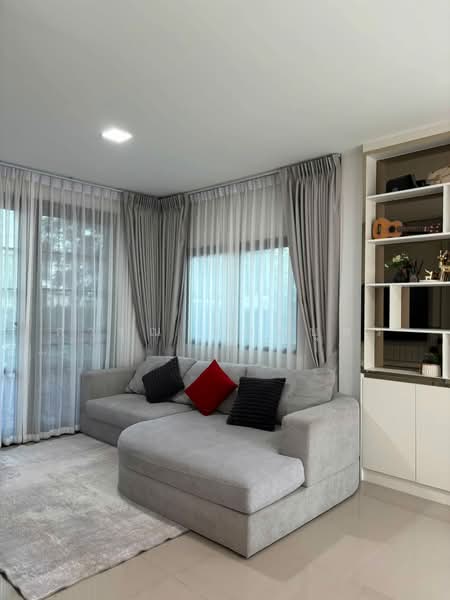 Grande Pleno Phahol-Vibhavadi, Pathum Thani, Klong 1 Klongluang, Khlong Nung, Khlong Luang, Pathum Thani, 3 Bedrooms, 190 sqm, Townhouse For Rent, by การุณ ชมภูบุตร, 500410940 - DDproperty.com