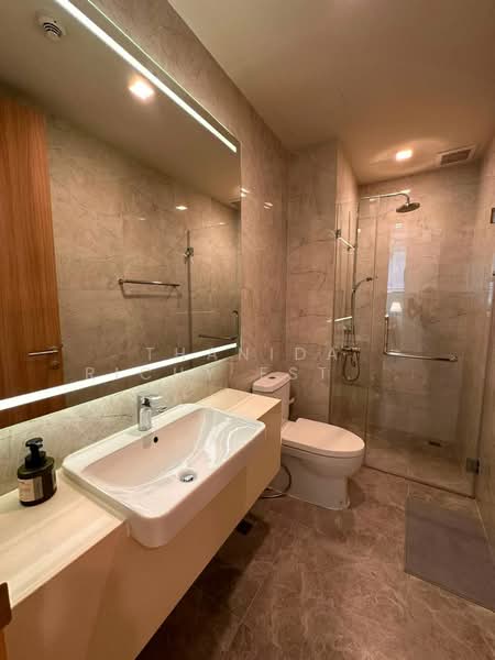 Noble Around Sukhumvit 33, Bangkok, 17 Soi Sukhumvit 33, Khlong Tan Nua, Watthana, Bangkok, 2 Bedrooms, 54 sqm, Condo For Rent, by Thanida Richy Estate Co., Ltd., 500410945 - DDproperty.com
