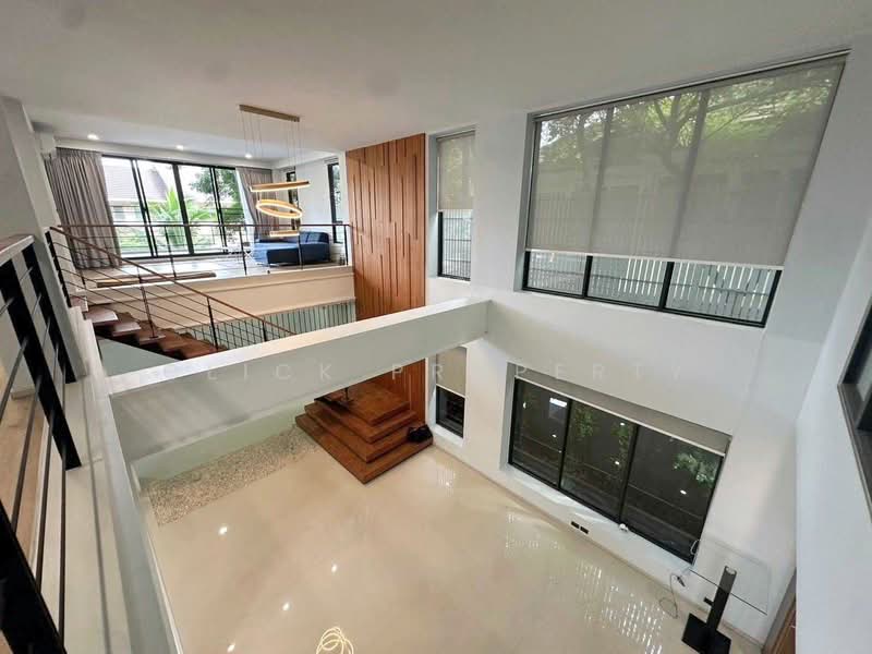 Luxury house with swimming pool, Sukhumvit 71/26, Bangkok, สุขุมวิท 71, Khlong Tan Nua, Watthana, Bangkok, 5 Bedrooms, 700 sqm, Single Detached House For Sale, by Click property, 500410948 - DDproperty.com