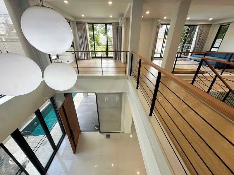 Luxury house with swimming pool, Sukhumvit 71/26, Bangkok, สุขุมวิท 71, Khlong Tan Nua, Watthana, Bangkok, 5 Bedrooms, 700 sqm, Single Detached House For Sale, by Click property, 500410948 - DDproperty.com